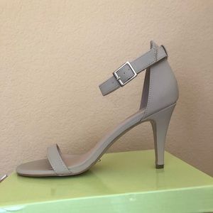 BRAND NEW Nude Sandal Heel